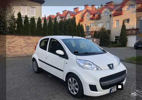 peugeot Peugeot 107 cena 12200 przebieg: 150000, rok produkcji 2010 z Gdynia